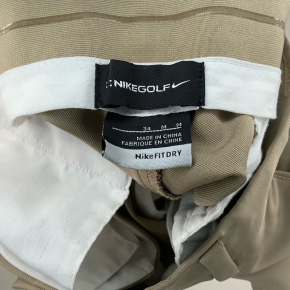 Nike Golf // Men’s Khaki Pleated Shorts, 34 M - Picture 3 of 3